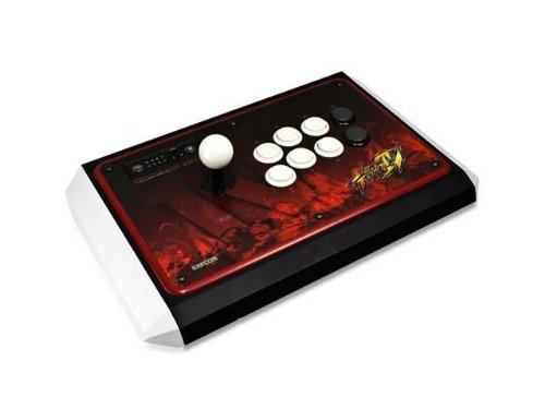 На турнира издание Sony PS3 Street Fighter IV FightStick Tournament Edition